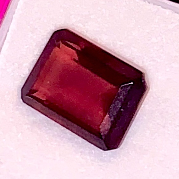Certified Rhodolite - Picture 3 of 3